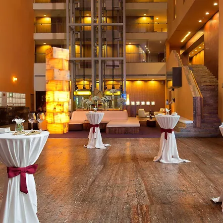 Melia Отель Бильбао