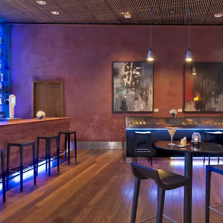 Отель Melia Бильбао